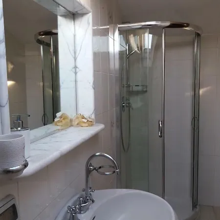 Splendida E Incantevole Casa A Due Passi Dal Mare فياريجيو